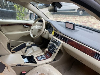 Volvo XC70 D5 AWD Kinetic (10)