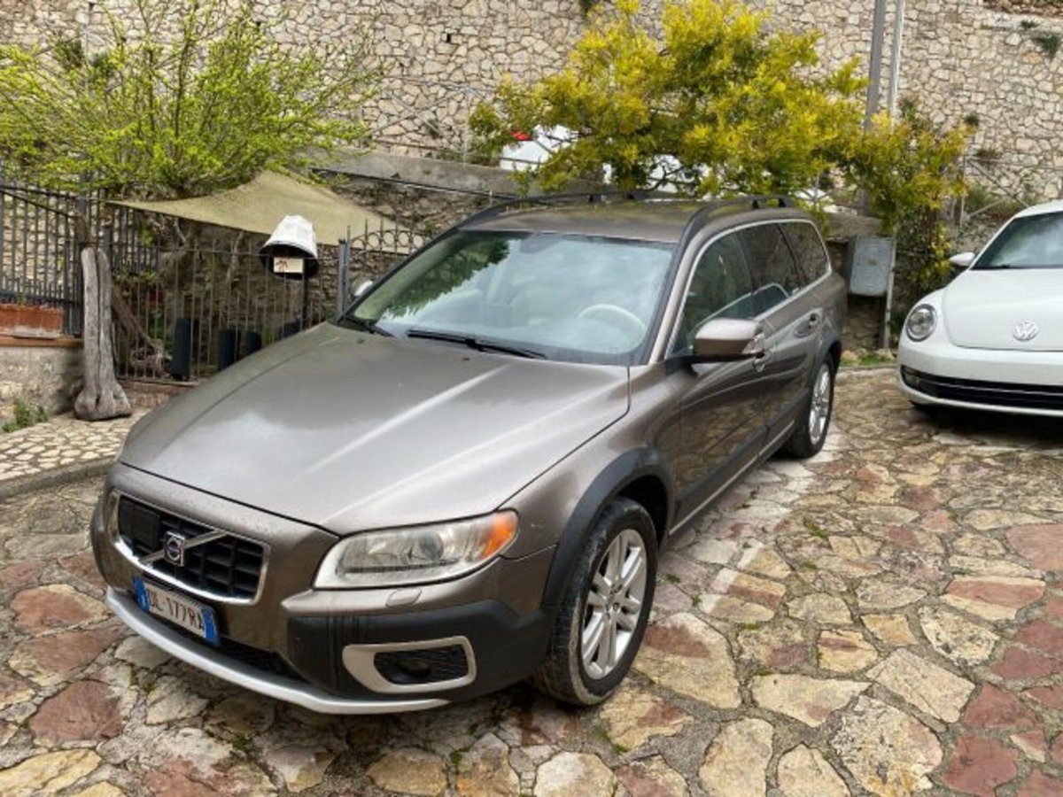 Volvo XC70 D5 AWD Kinetic (3)