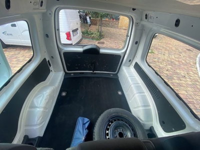Volkswagen Caddy 2.0 Ecofuel 5p. Comfortline Maxi (6)