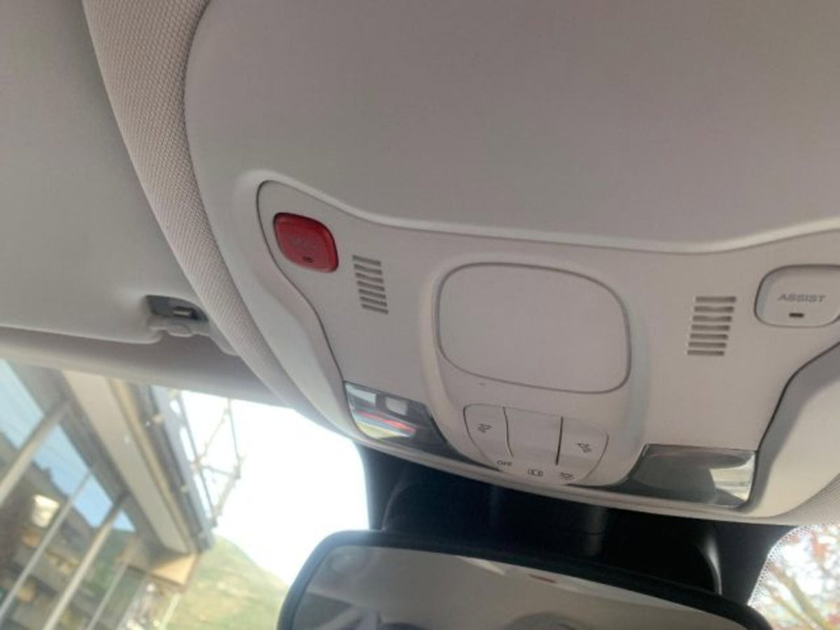 Jeep Renegade 1.3 T4 190CV PHEV 4xe AT6 Limited (15)