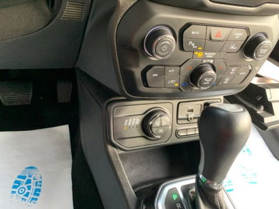 Jeep Renegade 1.3 T4 190CV PHEV 4xe AT6 Limited (17)
