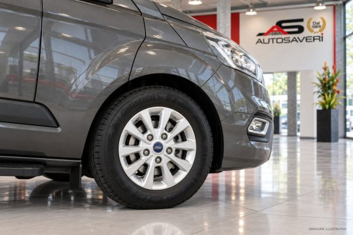 Ford Tourneo Custom 320 1.0 Ecoboost 126CV PHEV PC Titanium (10)