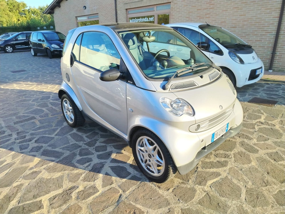 smart Fortwo 700 coupé passion (45 kW)