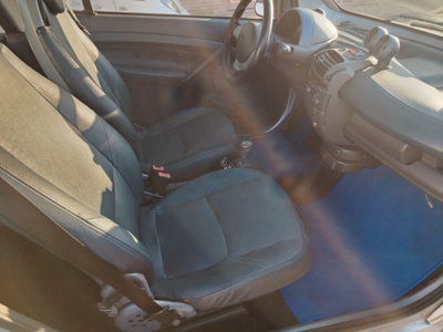 smart Fortwo 700 coupé passion (45 kW) (4)