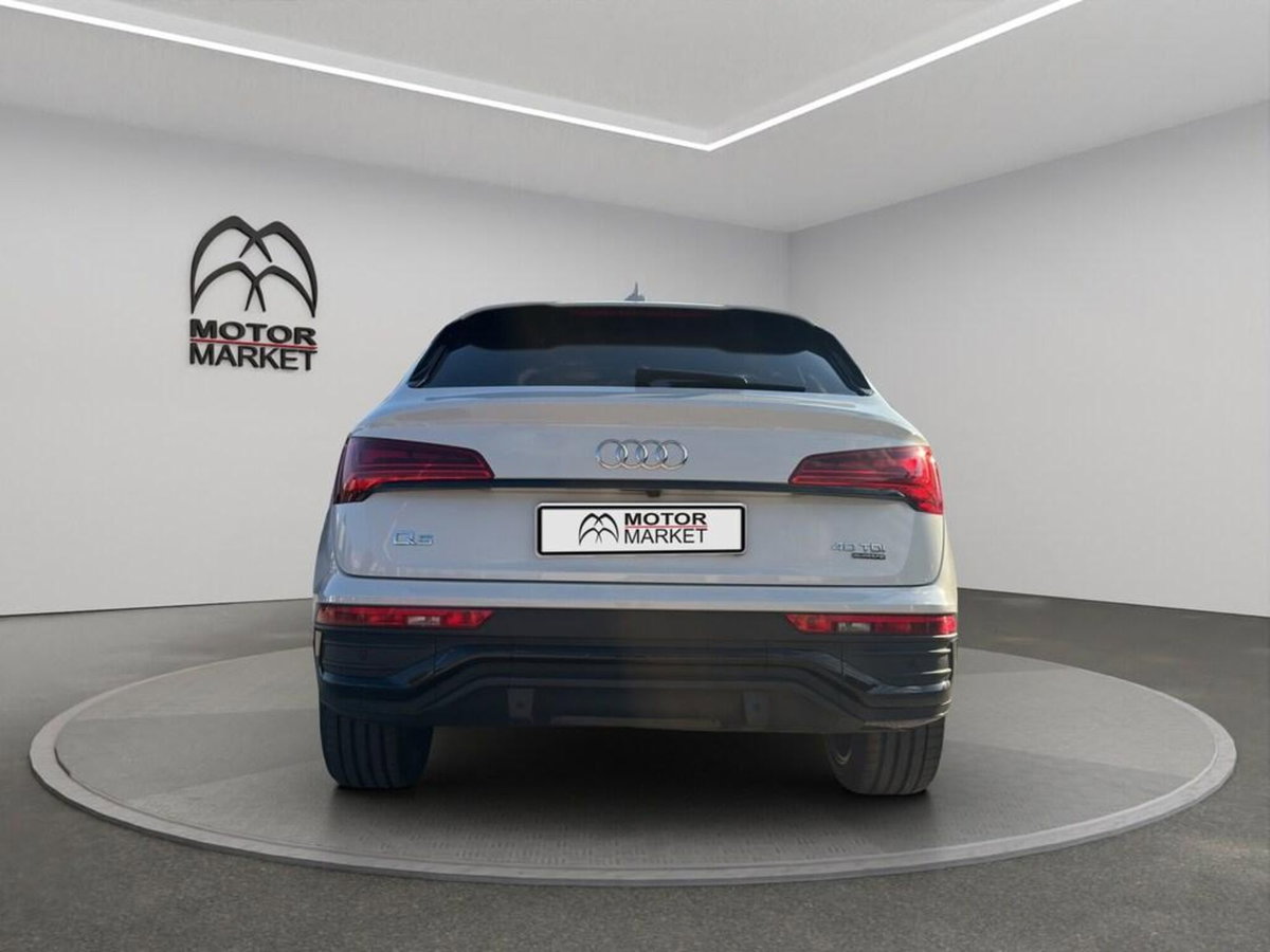 Audi Q5 40 2.0 tdi mhev 12V S line quattro s-tronic (6)