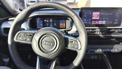 Jeep Avenger 1.2 turbo Summit fwd 100cv (4)