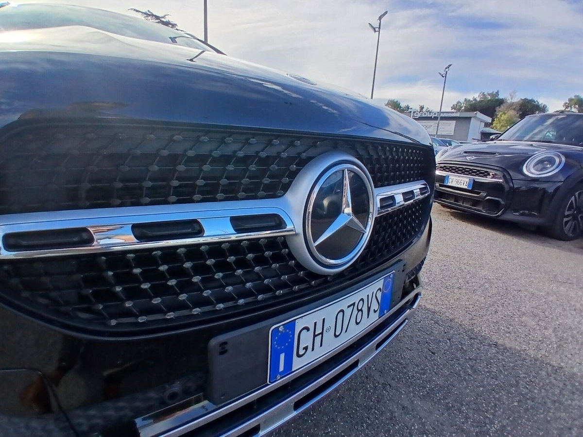 Mercedes-Benz GLA SUV 200 d Automatic Premium (10)