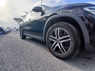 Mercedes-Benz GLA SUV 200 d Automatic Premium (11)
