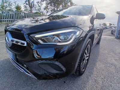 Mercedes-Benz GLA SUV 200 d Automatic Premium (9)