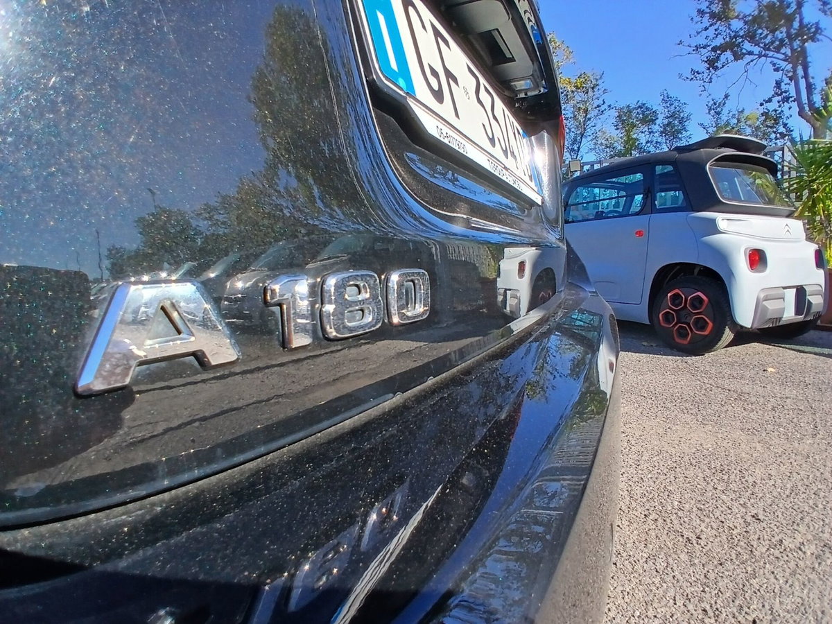 Mercedes-Benz Classe A 180 Automatic Sport (12)