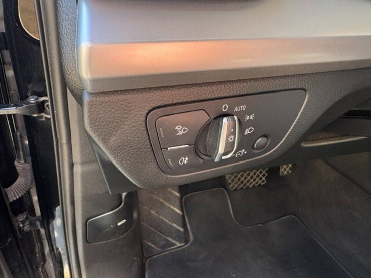 Audi Q5 35 TDI quattro S tronic (11)
