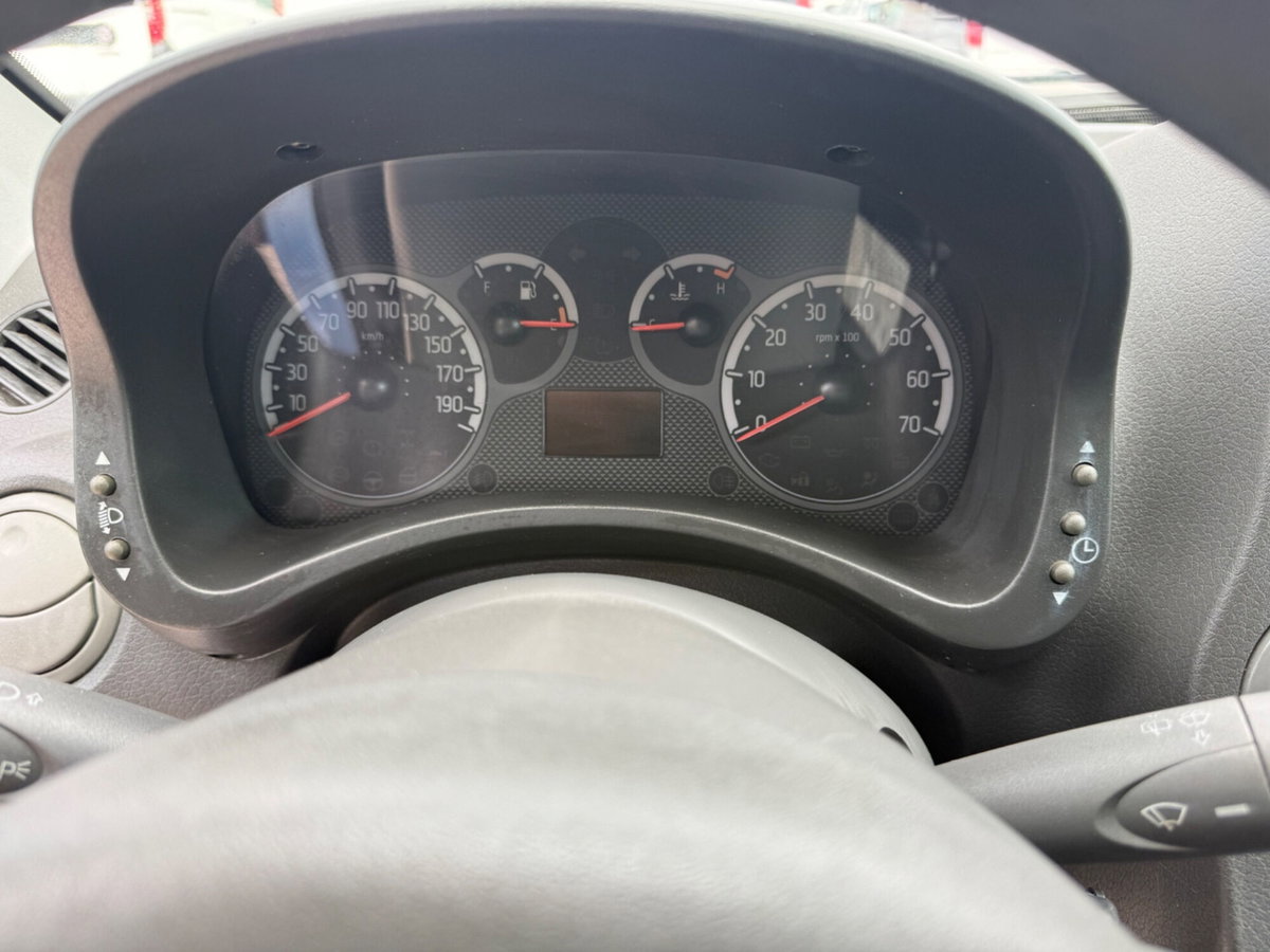 Fiat Panda 1.3 MJT 16V DPF 4x4 Climbing (16)