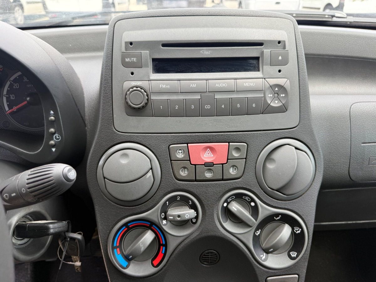 Fiat Panda 1.3 MJT 16V DPF 4x4 Climbing (17)