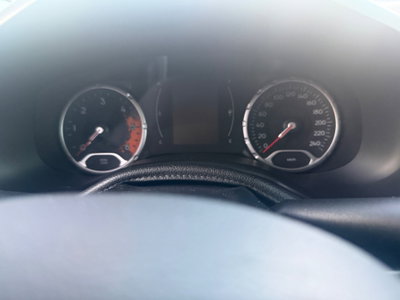 Jeep Renegade 1.6 Mjt 120 CV Longitude (17)