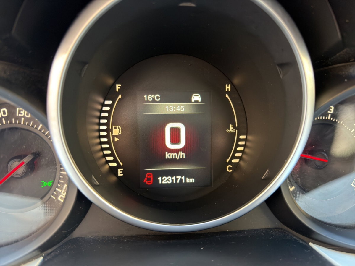 Fiat 500X 1.6 MultiJet 120 CV Lounge (16)