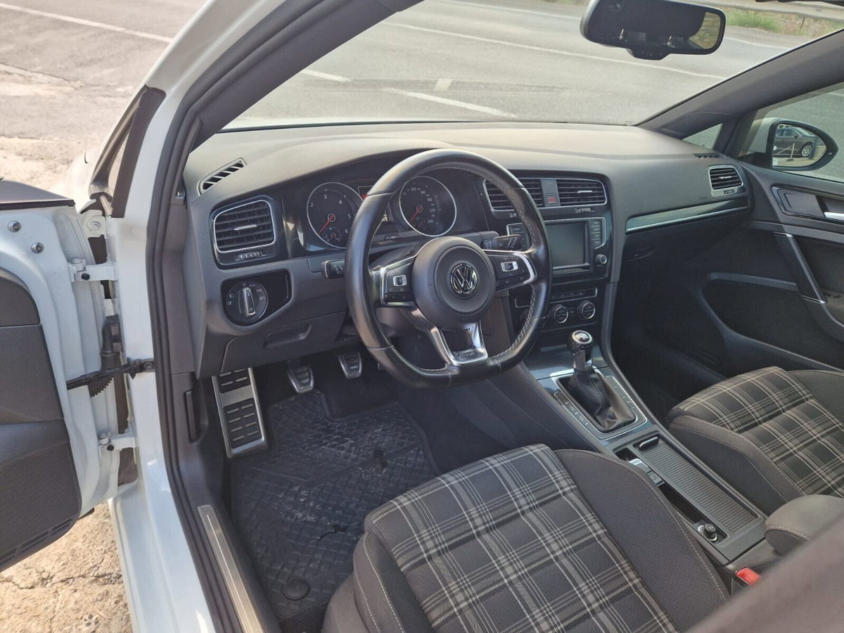 Volkswagen Golf GTD 2.0 TDI 5p. BlueMotion Technology (13)