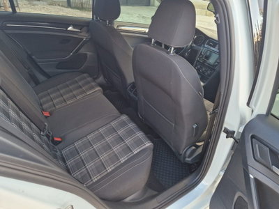 Volkswagen Golf GTD 2.0 TDI 5p. BlueMotion Technology (17)