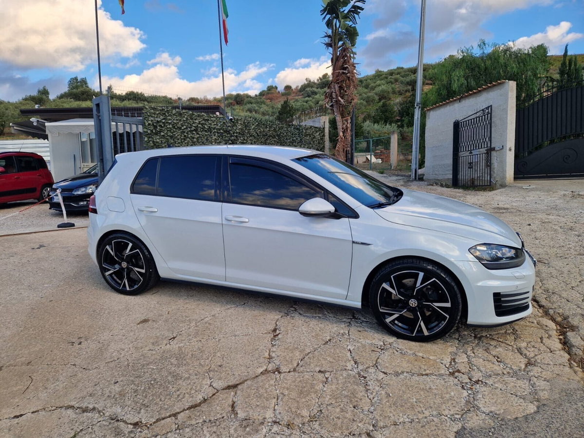 Volkswagen Golf GTD 2.0 TDI 5p. BlueMotion Technology (4)