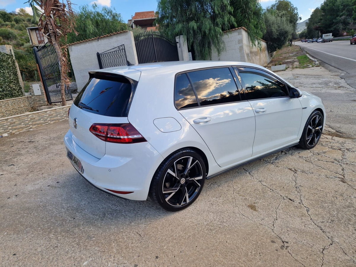 Volkswagen Golf GTD 2.0 TDI 5p. BlueMotion Technology (5)