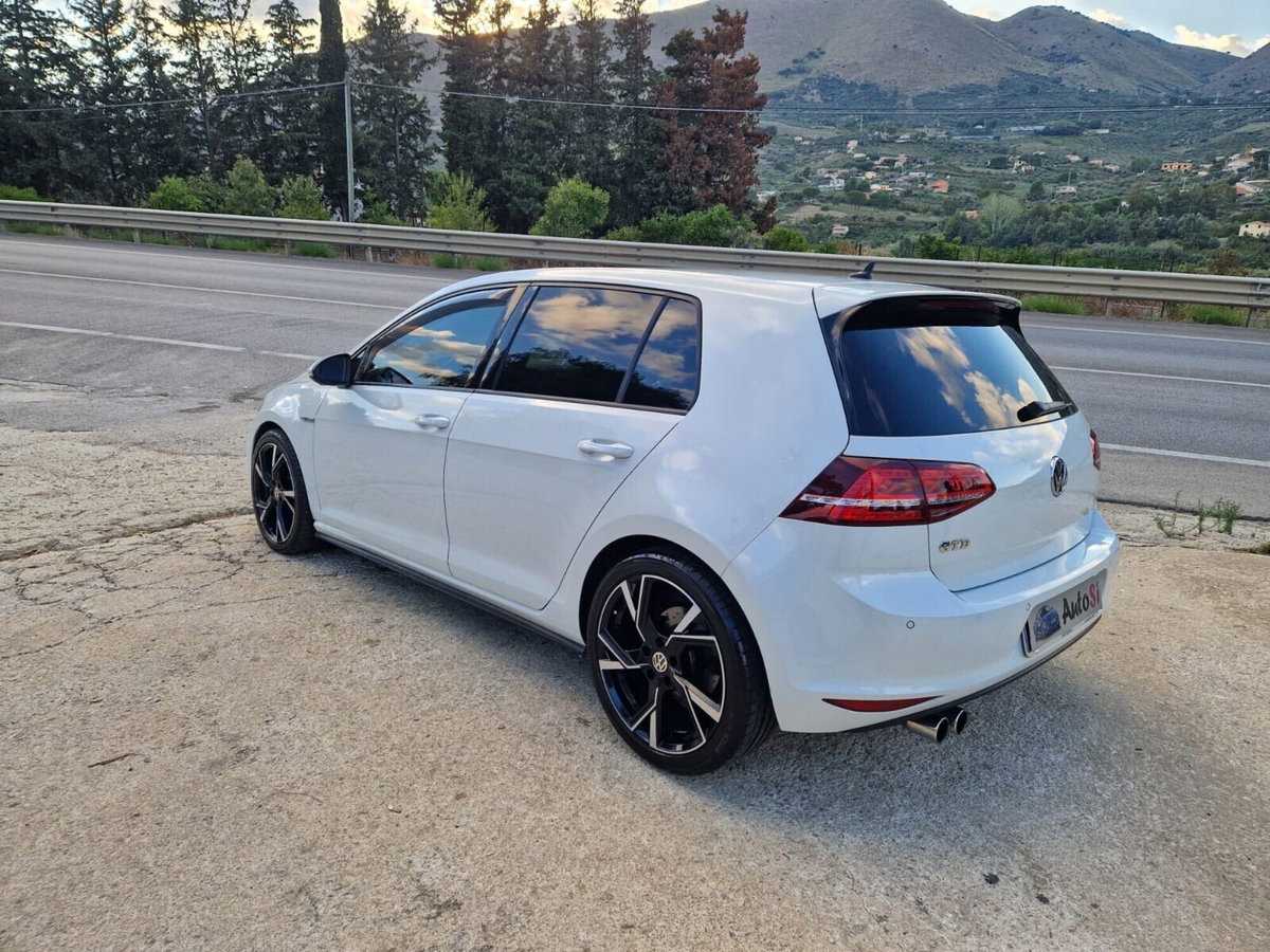 Volkswagen Golf GTD 2.0 TDI 5p. BlueMotion Technology (7)