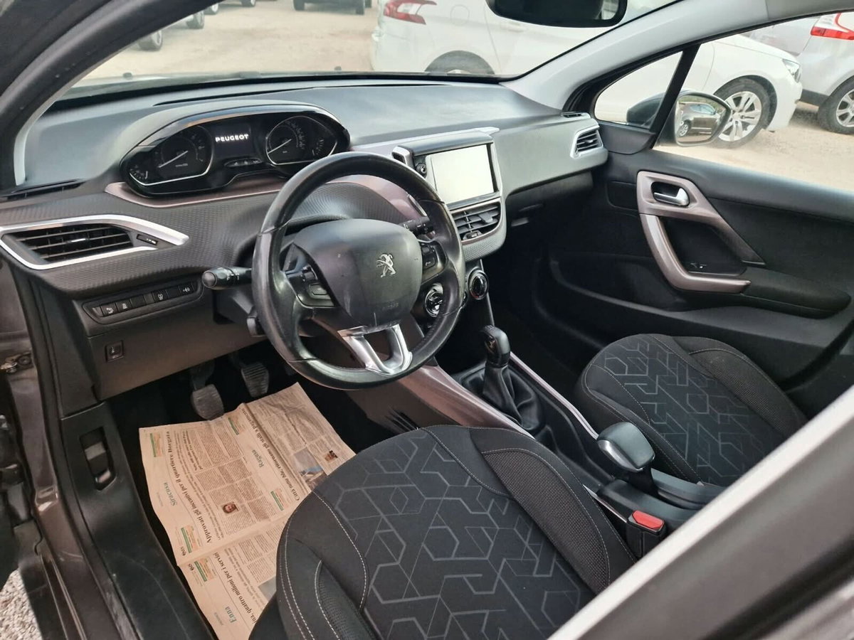 Peugeot 2008 82 ETG5 S&S Allure (11)