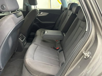 Audi A4 Avant 35 TDI/163 CV S tronic Business Advanced (10)
