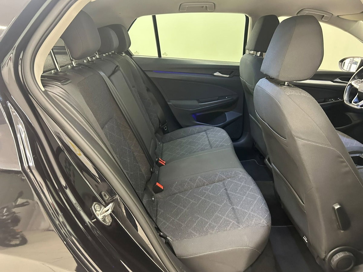 Volkswagen Golf 1.0 eTSI EVO DSG Life (15)