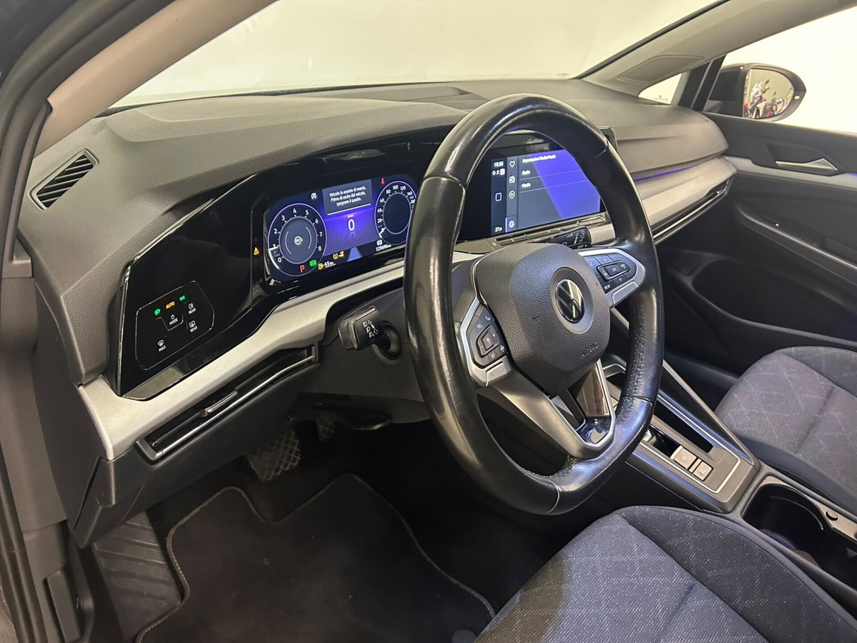 Volkswagen Golf 1.0 eTSI EVO DSG Life (17)