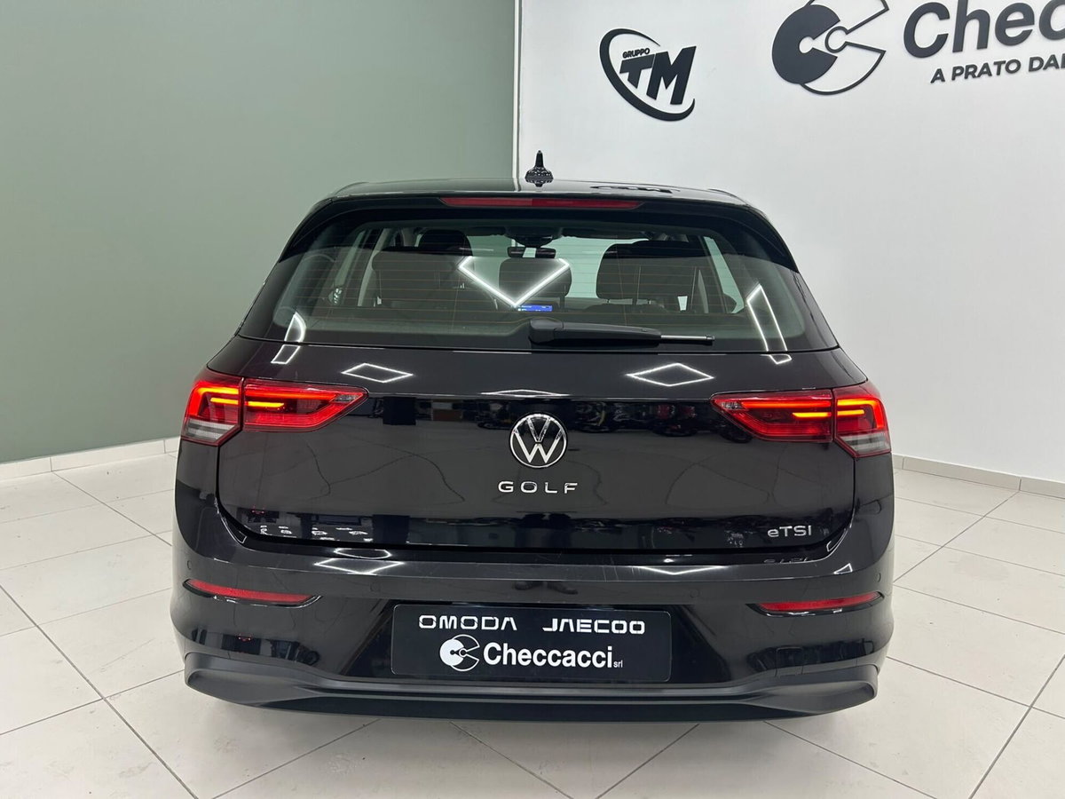 Volkswagen Golf 1.0 eTSI EVO DSG Life (6)