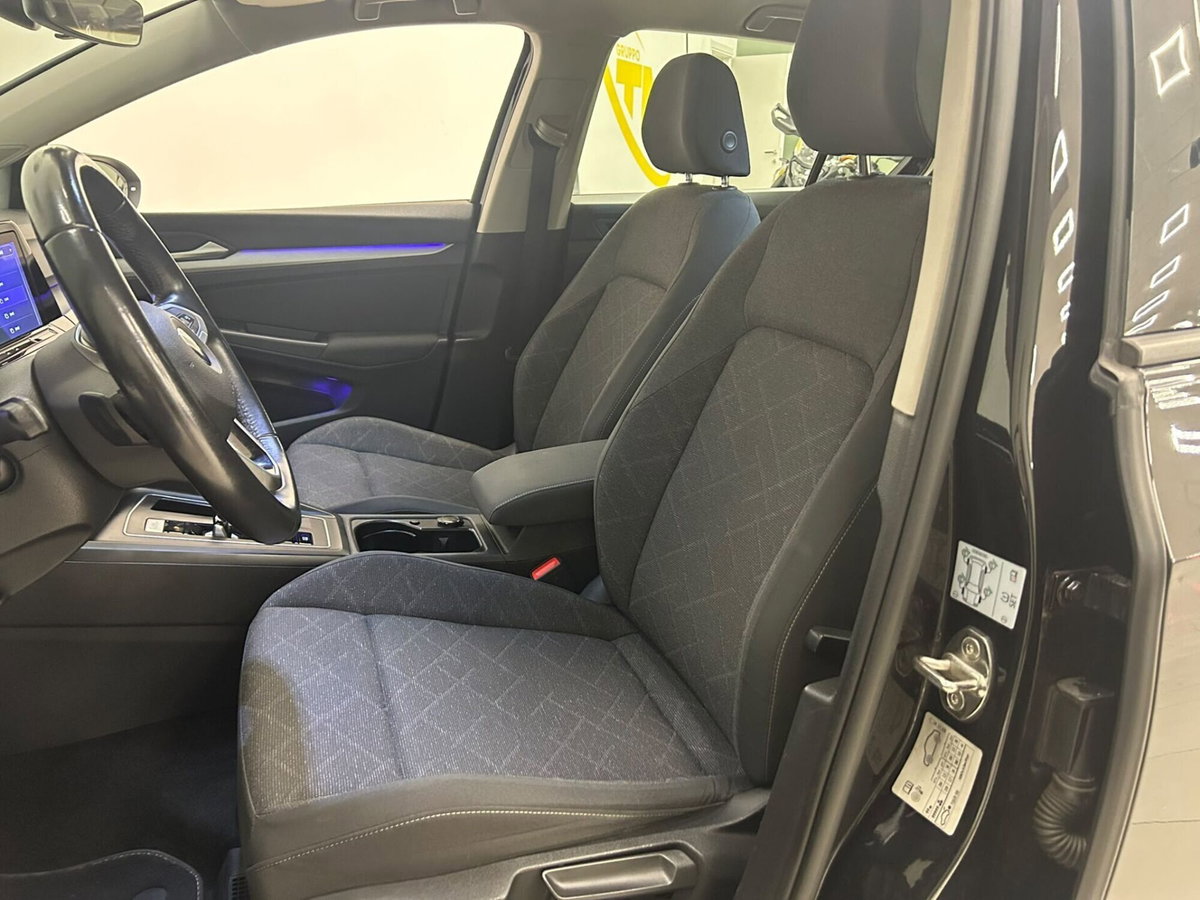 Volkswagen Golf 1.0 eTSI EVO DSG Life (8)