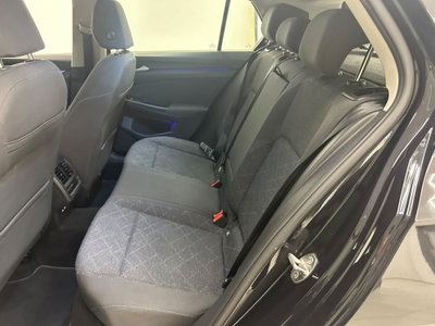 Volkswagen Golf 1.0 eTSI EVO DSG Life (9)