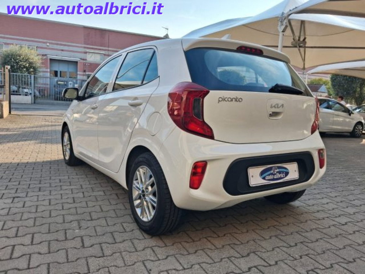 Kia Picanto 1.0 12V 5 porte AMT Urban (5)