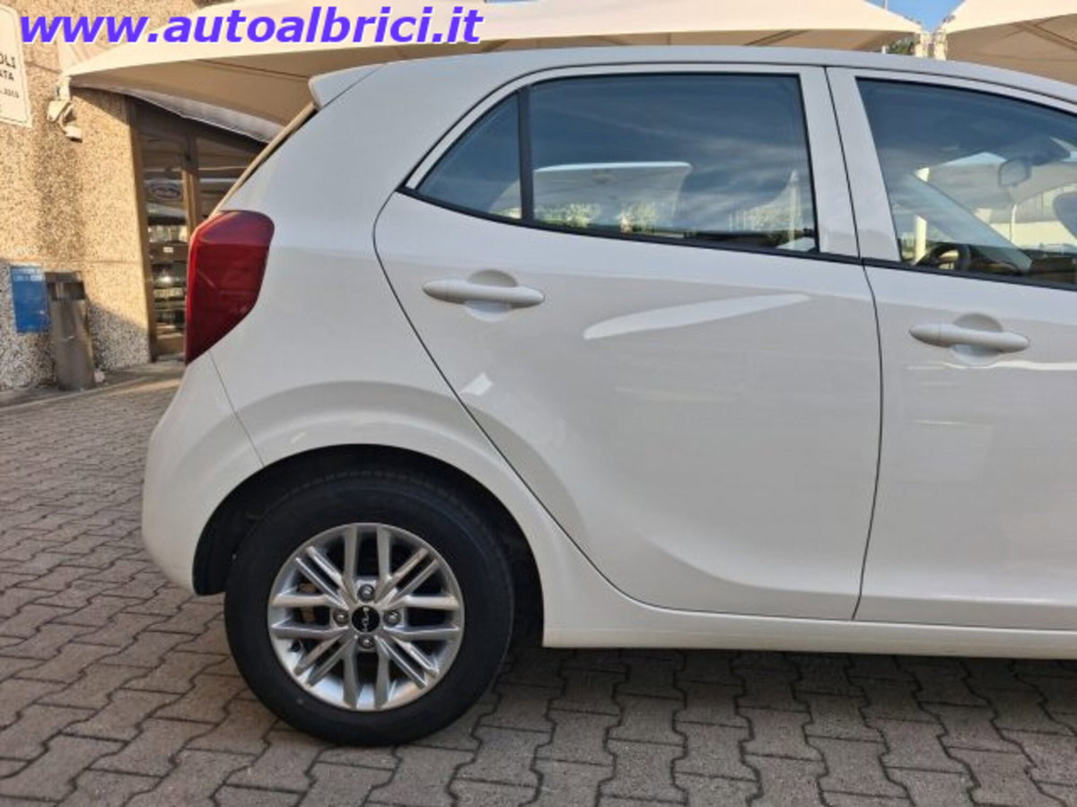 Kia Picanto 1.0 12V 5 porte AMT Urban (9)