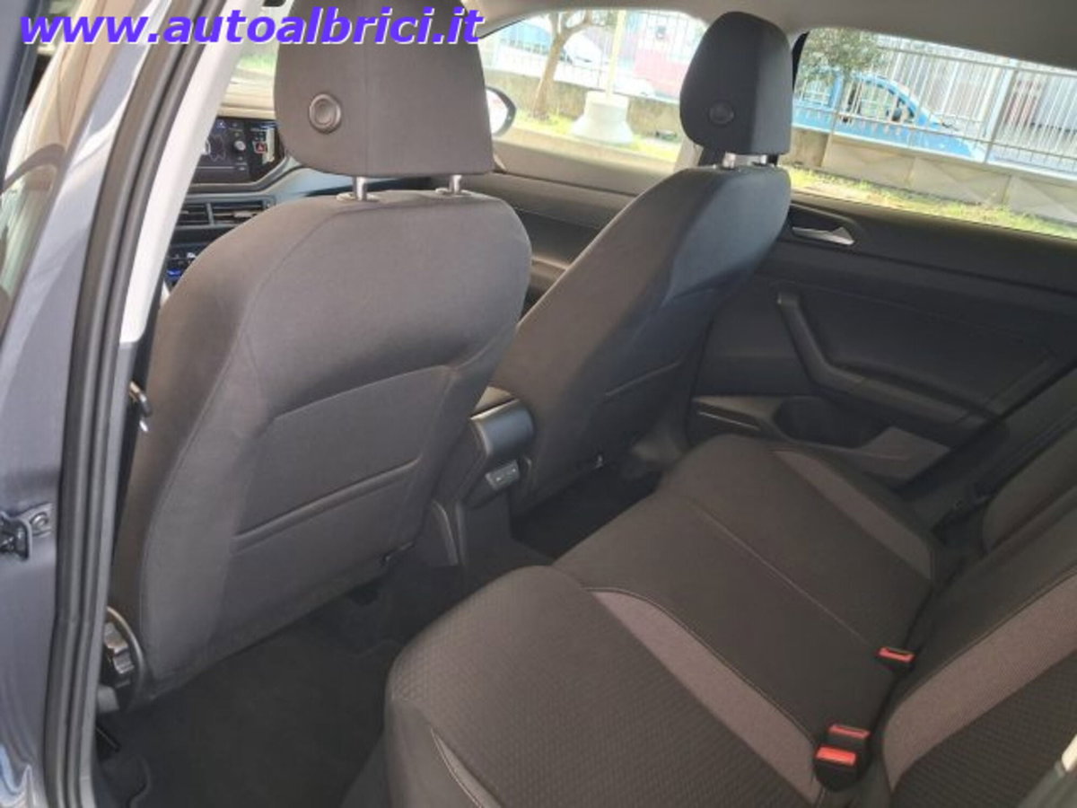 Volkswagen Taigo 1.0 tsi Life 115cv (17)