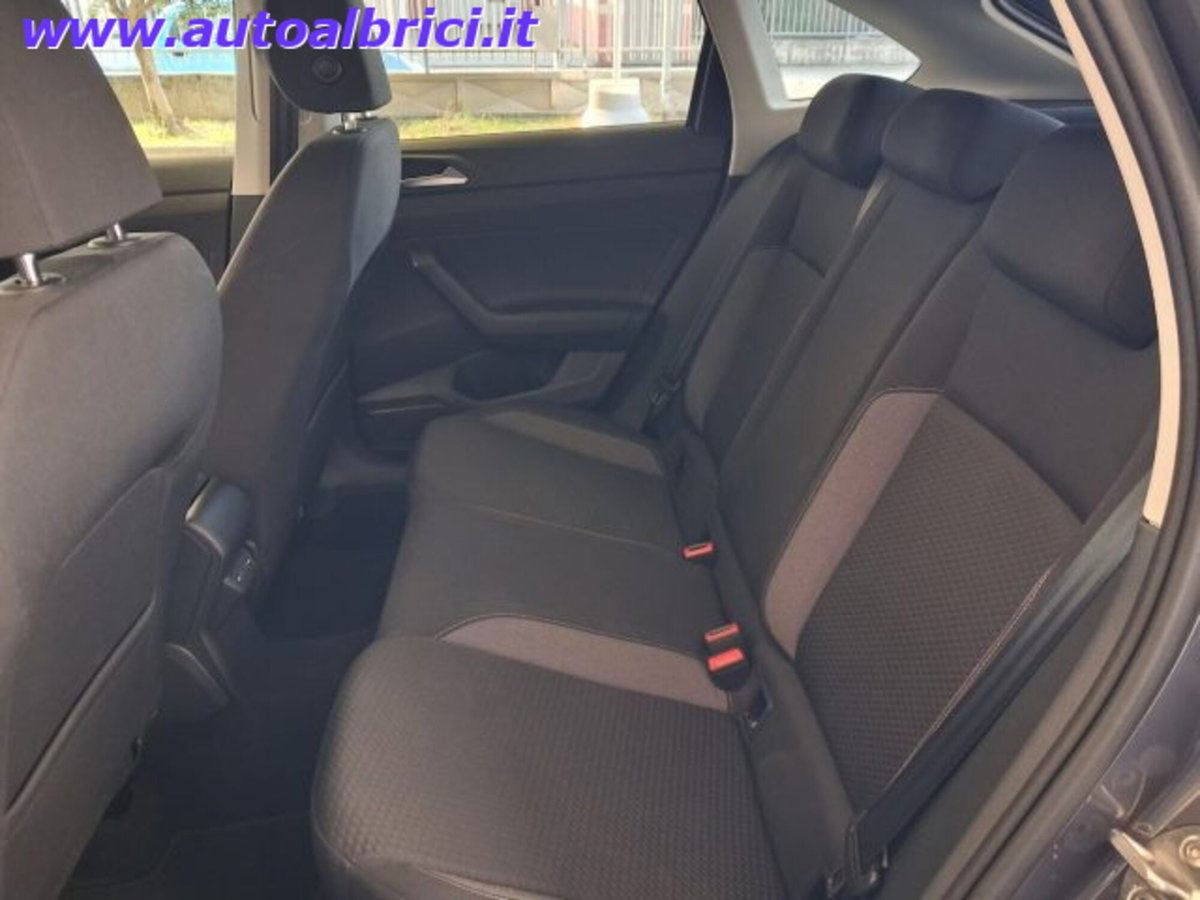 Volkswagen Taigo 1.0 tsi Life 115cv (18)