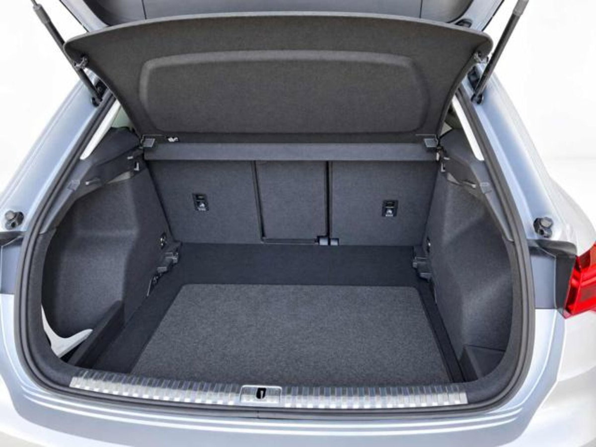 Audi Q3 35 2.0 tdi Business Advanced s-tronic (8)