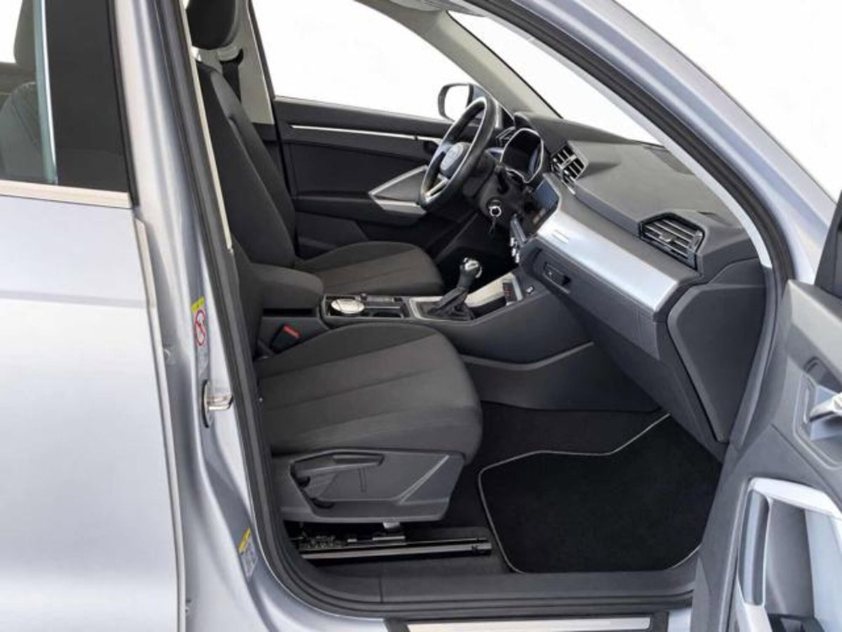 Audi Q3 35 2.0 tdi Business Advanced s-tronic (9)