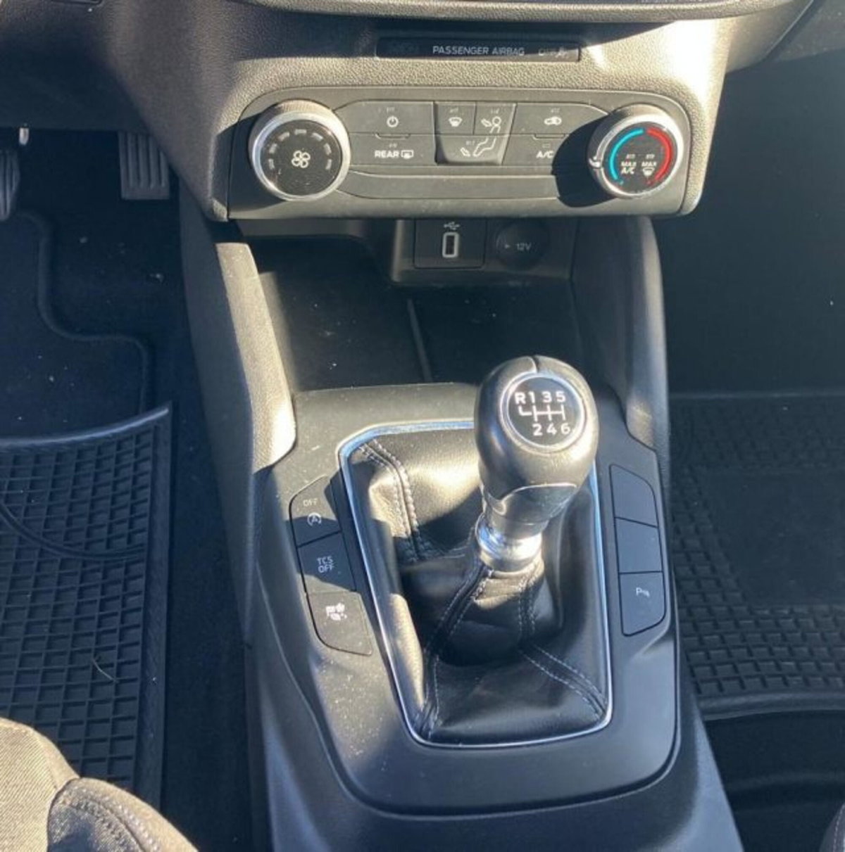 Ford Focus 1.5 EcoBlue 120 CV 5p. ST-Line (12)