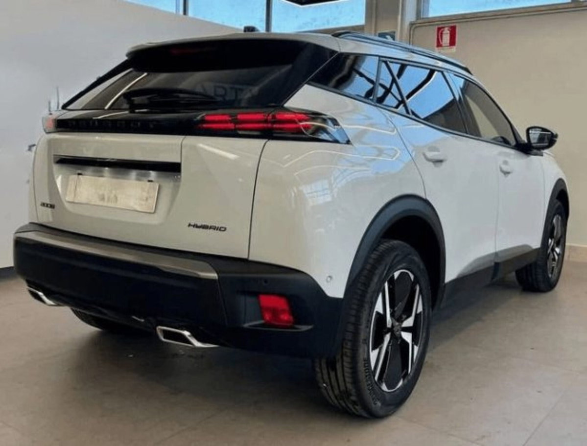 Peugeot 2008 1.2 hybrid Allure 145cv e-dcs6 (4)