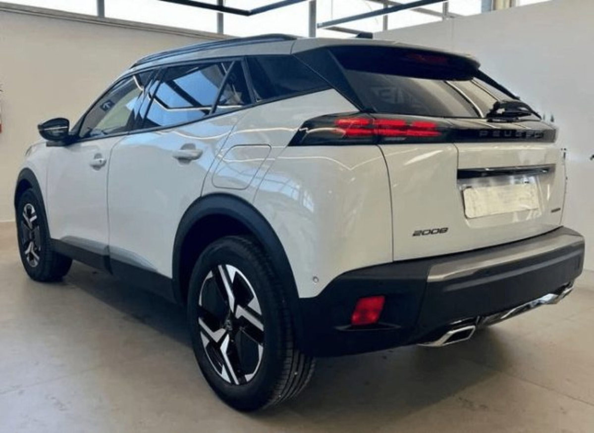Peugeot 2008 1.2 hybrid Allure 145cv e-dcs6 (6)
