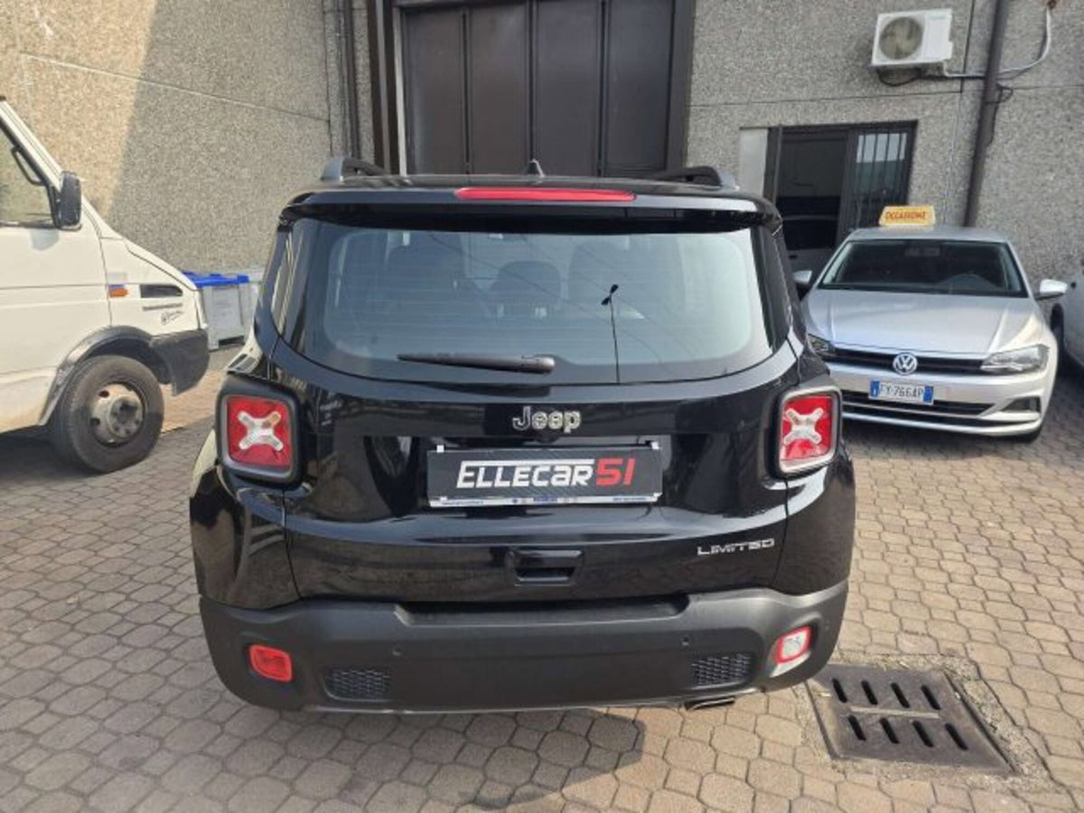 Jeep Renegade 1.3 T4 DDCT Limited (4)