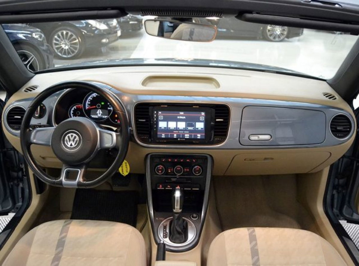 Volkswagen Maggiolino Cabrio 1.2 TSI Design (5)