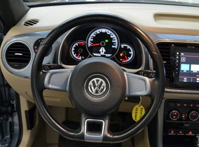 Volkswagen Maggiolino Cabrio 1.2 TSI Design (9)