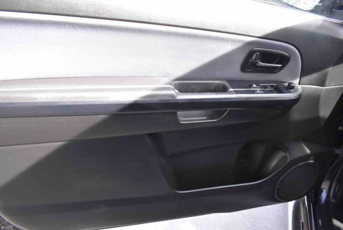 Suzuki Grand Vitara 1.9 DDiS 3 porte Offroad (8)