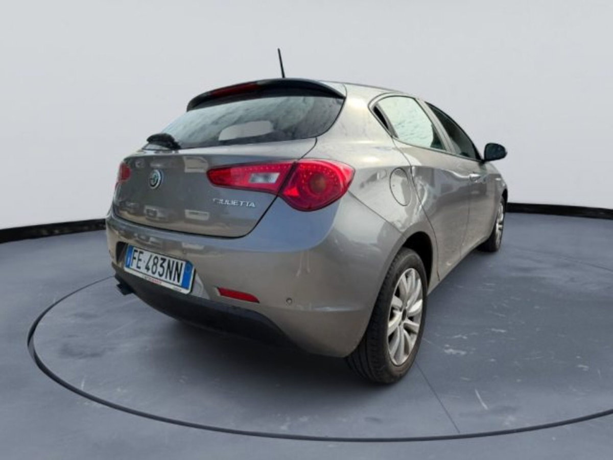 Alfa Romeo Giulietta 1.6 JTDm Business 120cv tct (3)