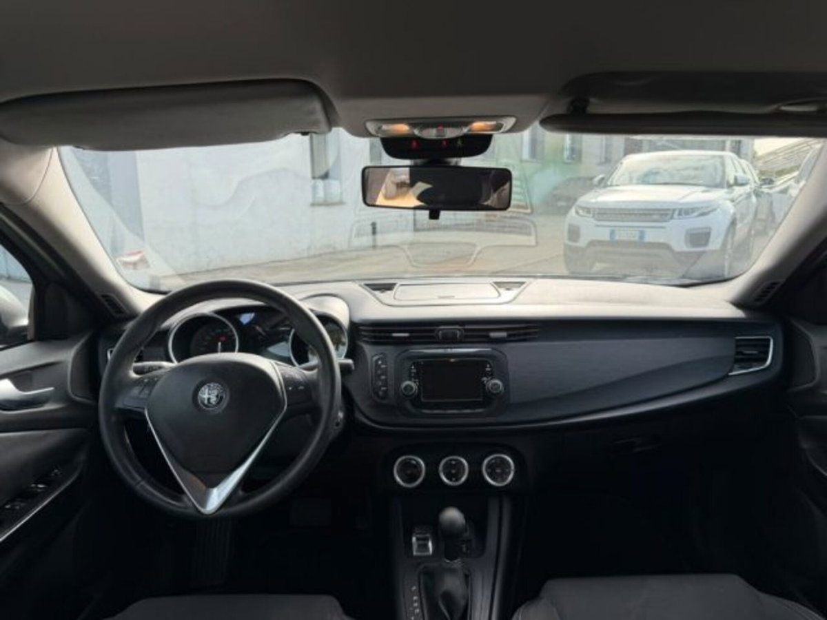 Alfa Romeo Giulietta 1.6 JTDm Business 120cv tct (7)