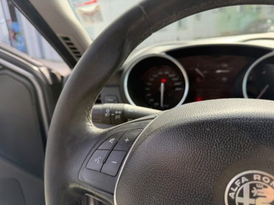 Alfa Romeo Giulietta 1.6 JTDm Business 120cv tct (8)