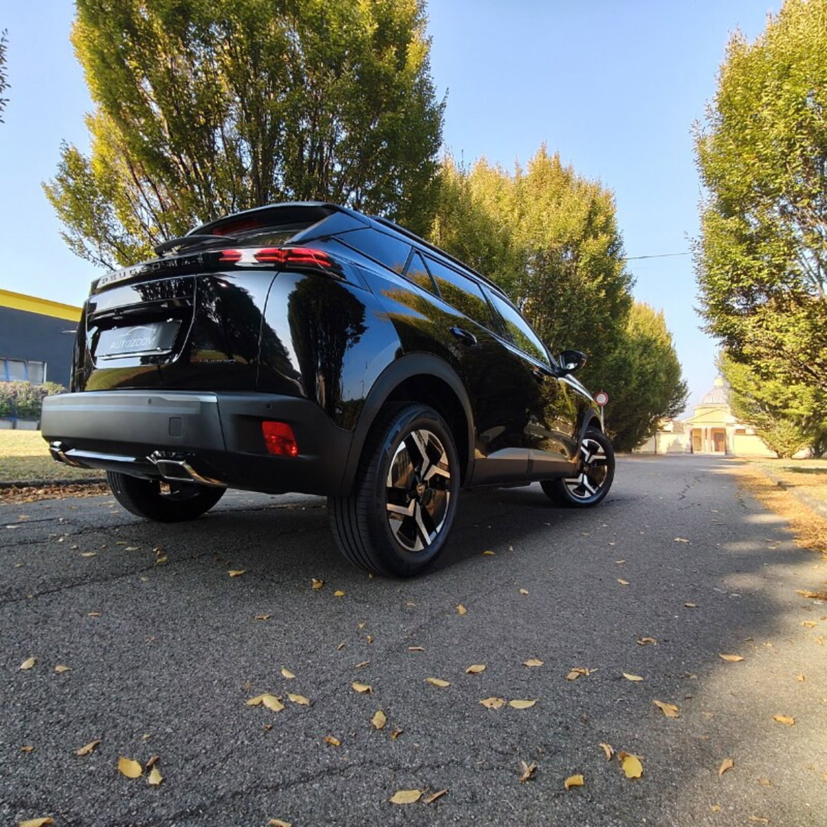 Peugeot 2008 1.2 hybrid Allure 145cv e-dcs6 (12)