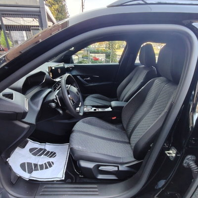 Peugeot 2008 1.2 hybrid Allure 145cv e-dcs6 (18)