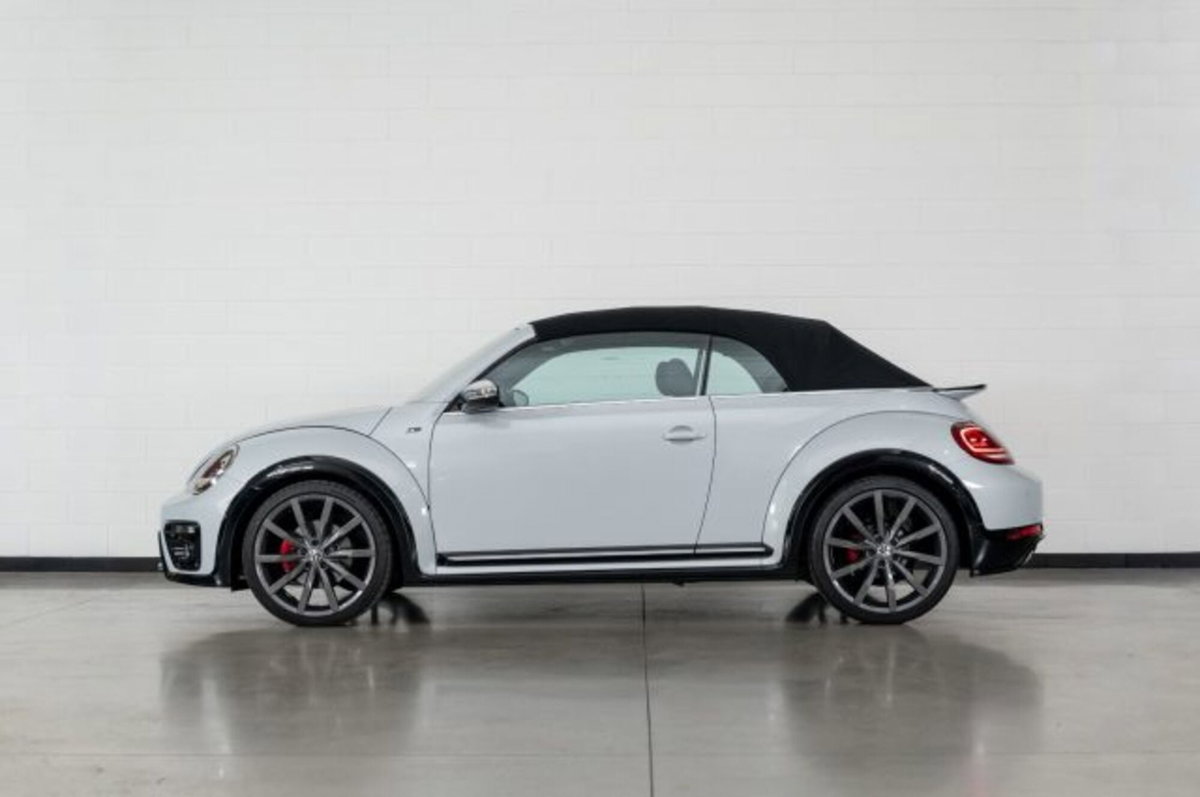 Volkswagen Maggiolino Cabrio 2.0 TSI DSG Sport BlueMotion Technology (10)